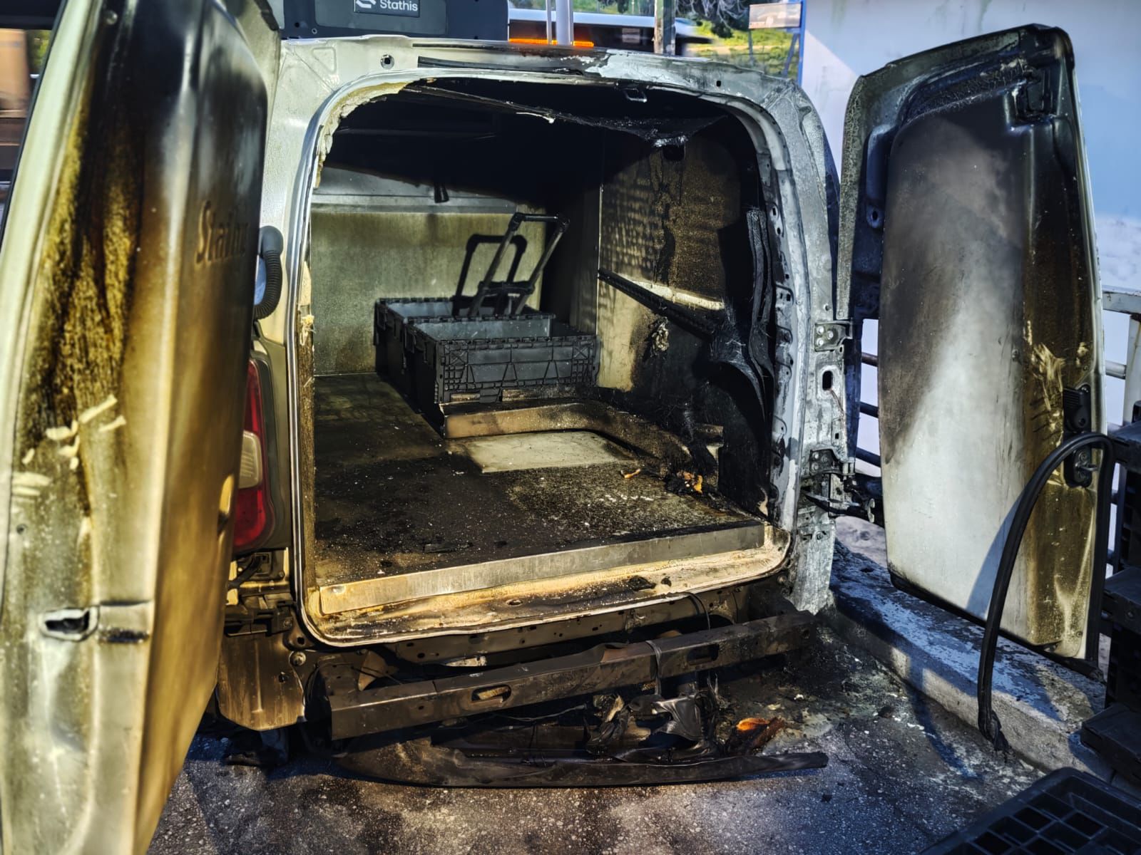 van empristiki epithesi