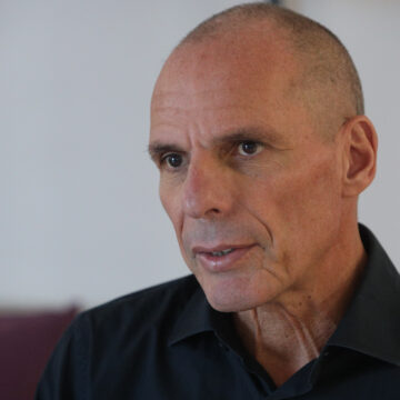 ΣΥΝΕΝΤΕΥΞΗ ΓΙΑΝΝΗ ΒΑΡΟΥΦΑΚΗ (ΓΙΑΝΝΗΣ ΠΑΝΑΓΟΠΟΥΛΟΣ/ EUROKINISSI)