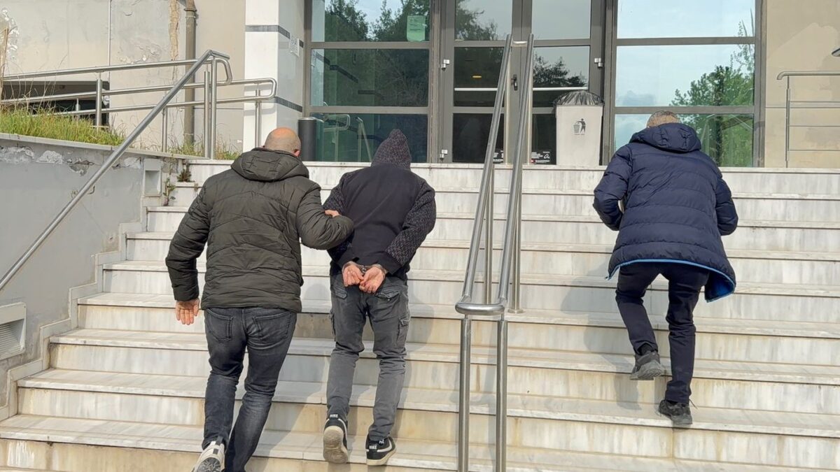 Βέροια: Απολογείται ο 20χρονος που ξυλοκόπησε την 24χρονη – Στη ΜΕΘ το θύμα