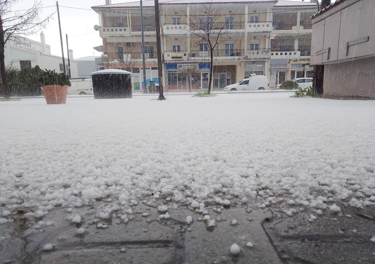 Πυκνό χαλάζι στη Χαλκιδική