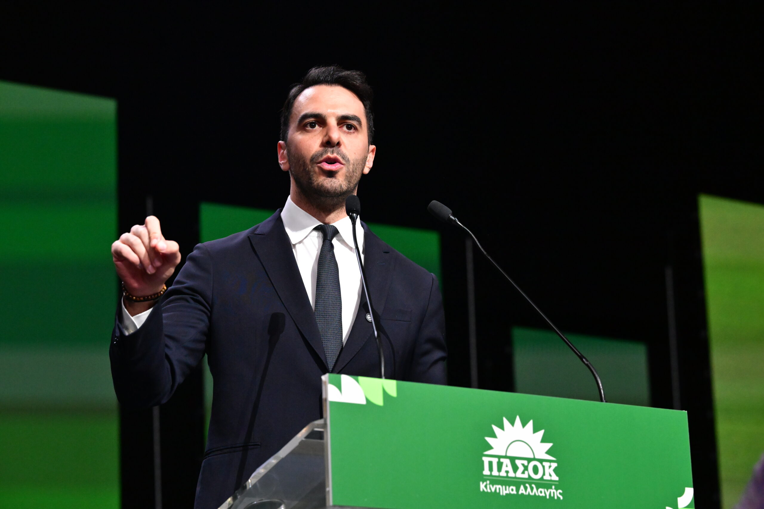 4ο ΤΑΚΤΙΚΟ ΣΥΝΕΔΡΙΟ ΠΑΣΟΚ – ΚΙΝΗΜΑ ΑΛΛΑΓΗΣ / 2η ΗΜΕΡΑ (ΤΑΤΙΑΝΑ ΜΠΟΛΑΡΗ / EUROKINISSI) Ο Μανώλης Χριστοδουλάκης στην Ολομέλεια του 4ου Τακτικού Συνεδρίου του ΠΑΣΟΚ (Πηγή φωτογραφίας: ΤΑΤΙΑΝΑ ΜΠΟΛΑΡΗ / EUROKINISSI)