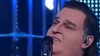 Ο Βούλγαρος διαγωνιζόμενος ως Βασίλης Καρράς