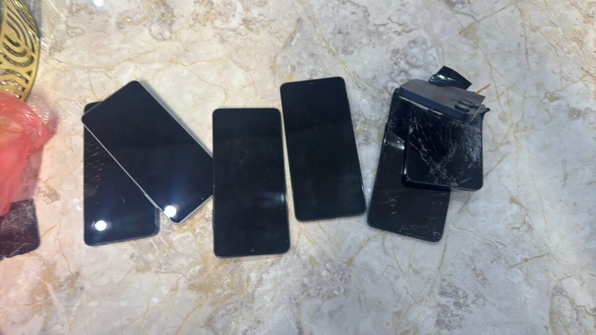 Τα κινητά που κατασχέθηκαν