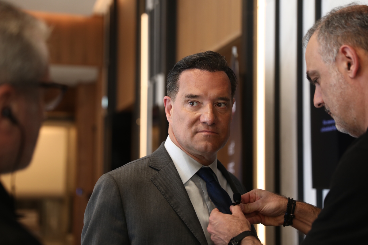 Αδωνις Γεωργιάδης: «Σε ενάμιση χρόνο δεν θα υπάρχουν ράντζα στο Αττικόν» - Έγινε ο αγιασμός των θεμελίων του νέου κτιριακού συγκροτήματος