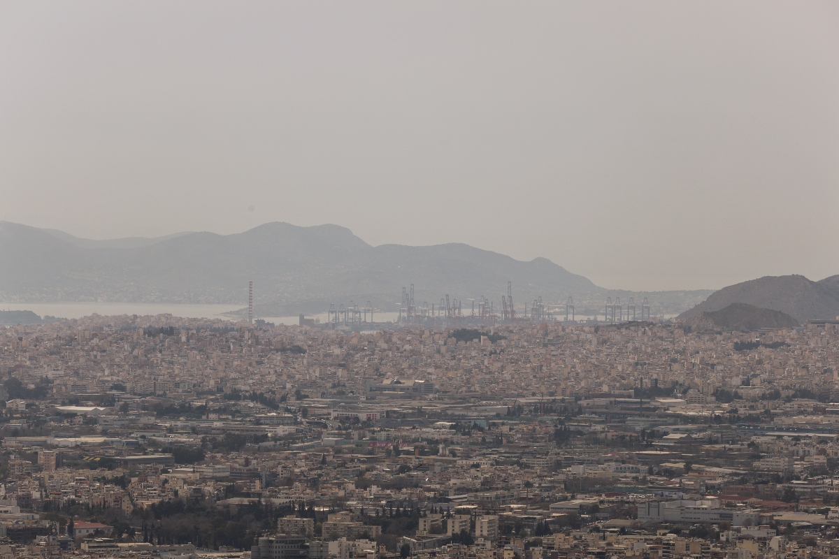 Αφρικανική σκόνη: Πού θα είναι εντονότερα τα φαινόμενα και πού αναμένονται λασποβροχές την Παρασκευή