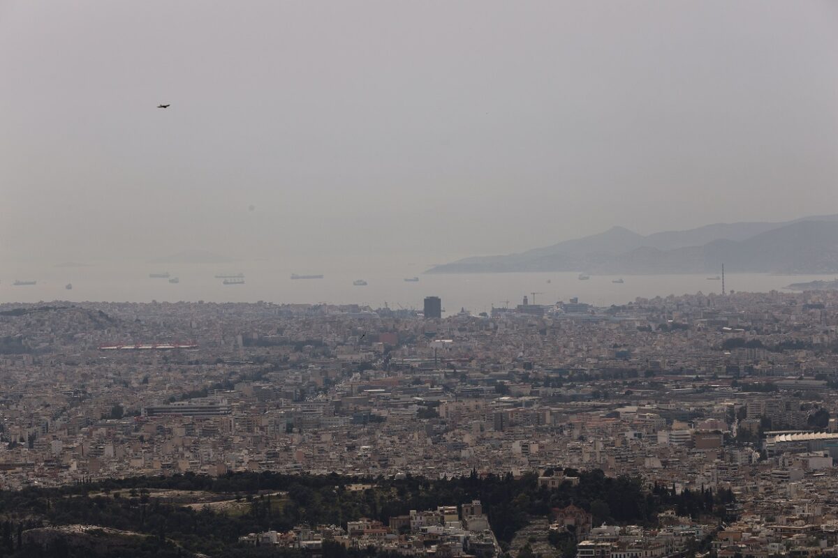 Καιρός αύριο: Λασποβροχές και πτώση της θερμοκρασίας