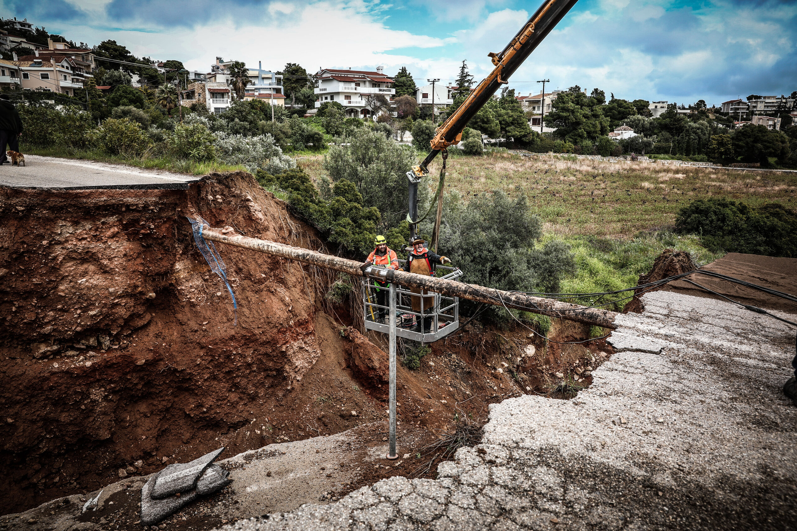 Πλημμύρες στην περιοχή της Ραφήνας από την κακοκαιρία "Erminio", Πέμπτη 2 Απριλίου 2026. (ΔΑΝΑΗ ΔΑΥΛΟΠΟΥΛΟΥ/EUROKINISSI)