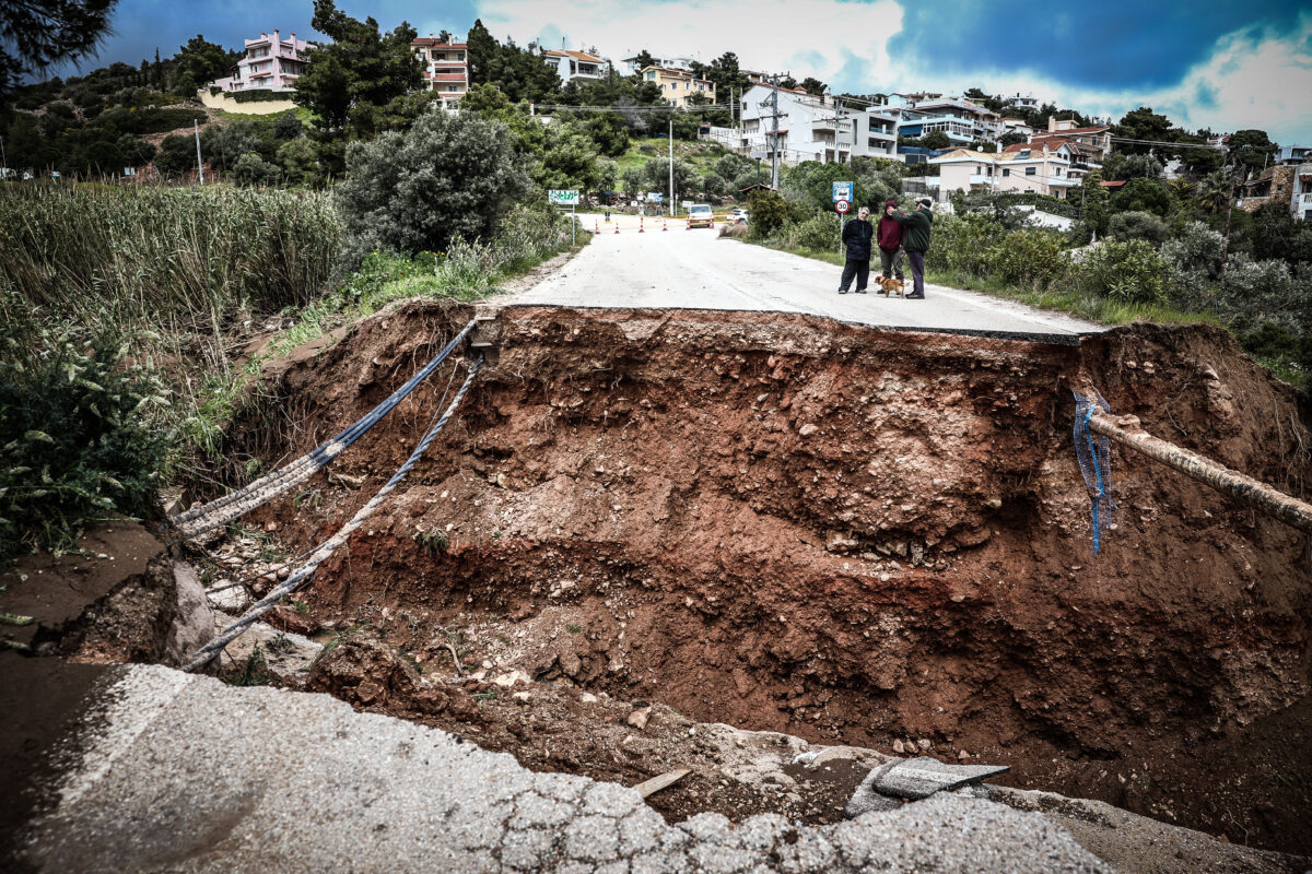 Πλημμύρες στην περιοχή της Ραφήνας από την κακοκαιρία "Erminio", Πέμπτη 2 Απριλίου 2026. (ΔΑΝΑΗ ΔΑΥΛΟΠΟΥΛΟΥ/EUROKINISSI)