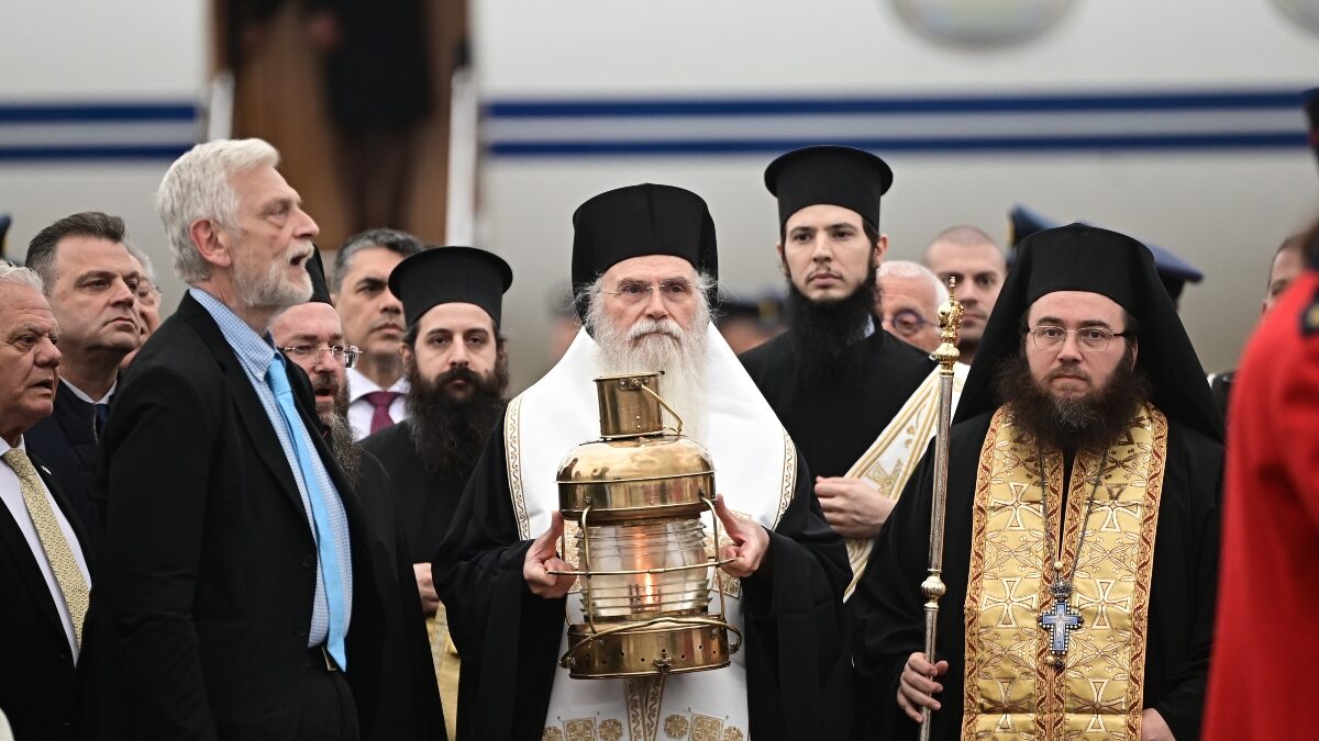 Το Άγιο Φως στην Αθήνα