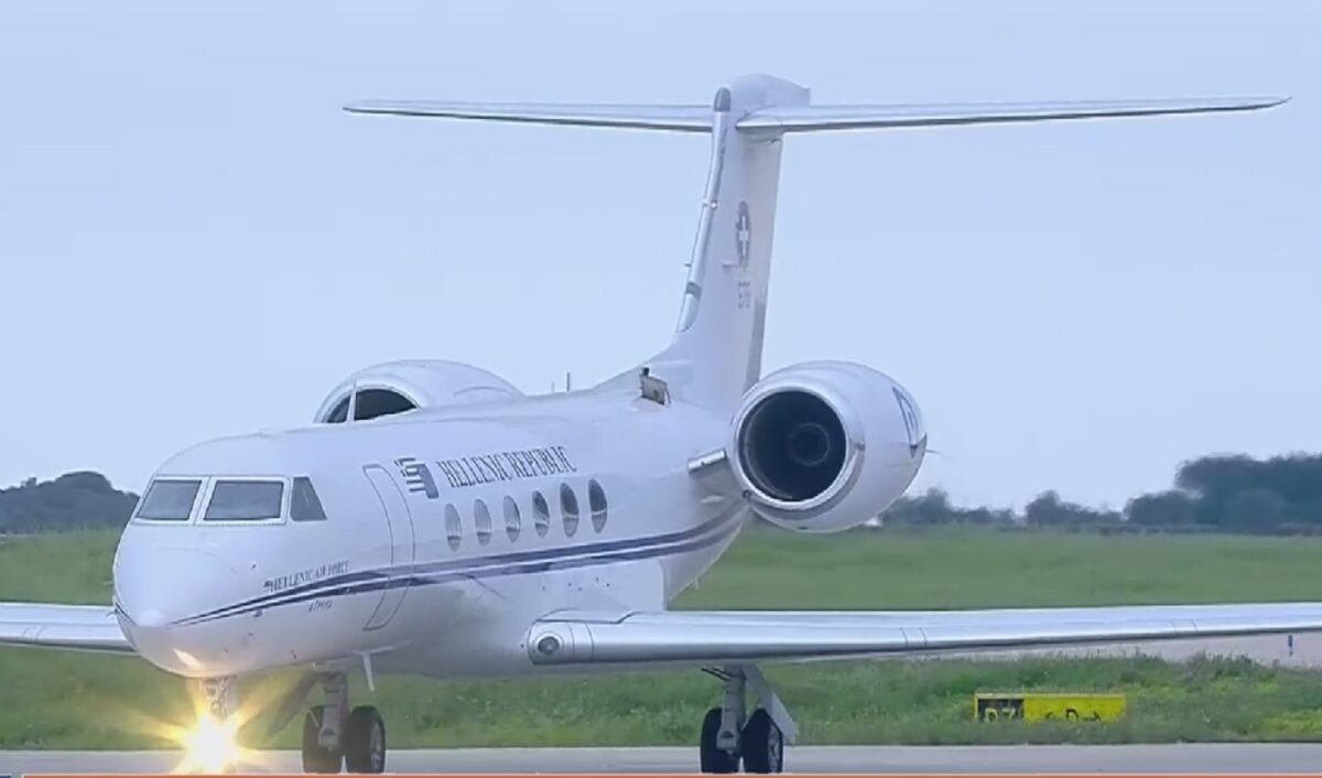 Το Άγιο Φως στην Αθήνα από την Ιερουσαλήμ