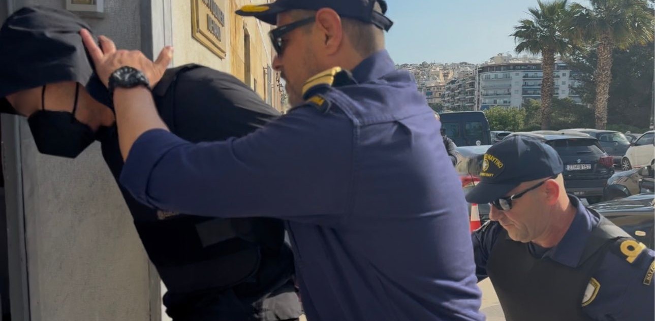 agios dimitrios blur newsit