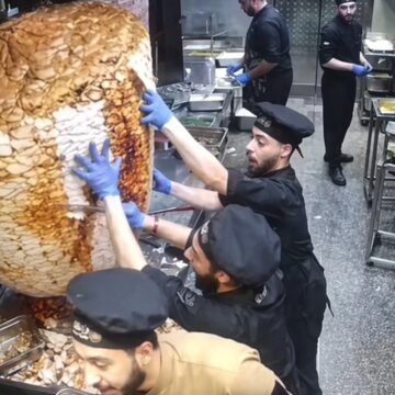 Τεράστιος γύρος πέφτει