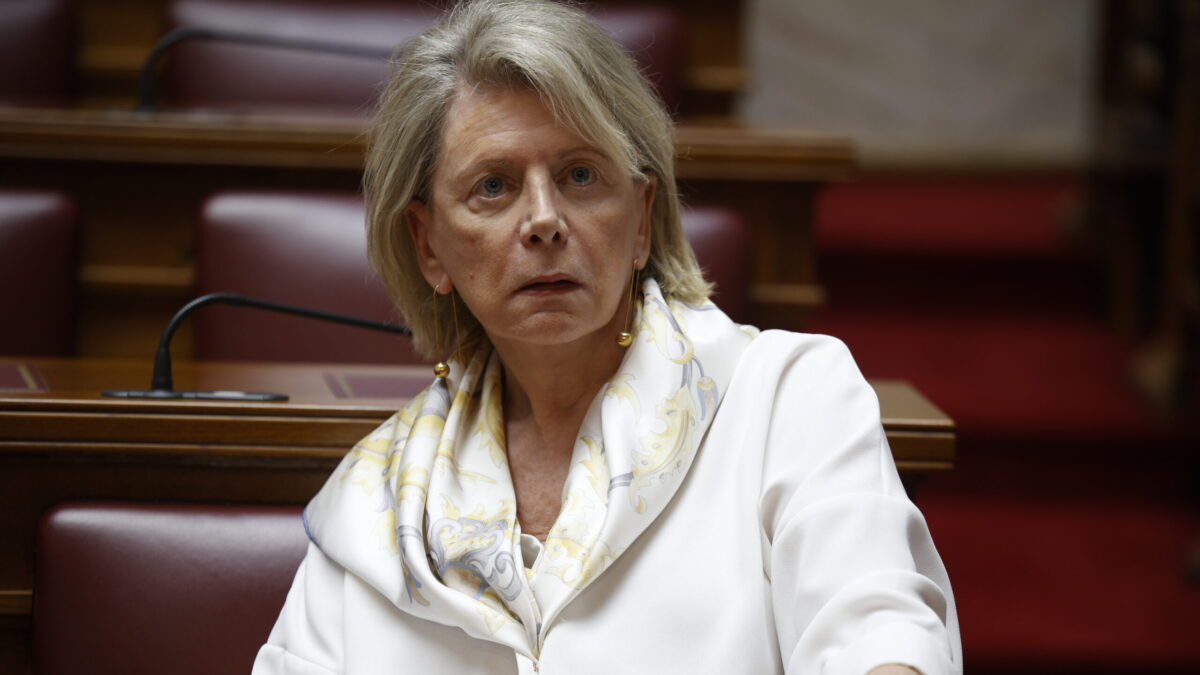 H Έλενα Ακρίτα