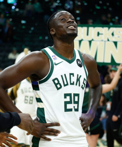 Ο Άλεξ Αντετοκούνμπο