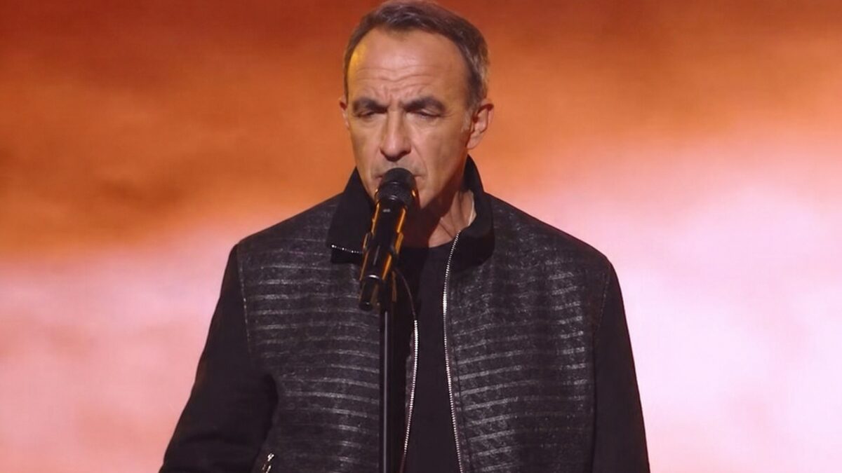 Ο Νίκος Αλιάγας τραγουδά στο γαλλικό Voice