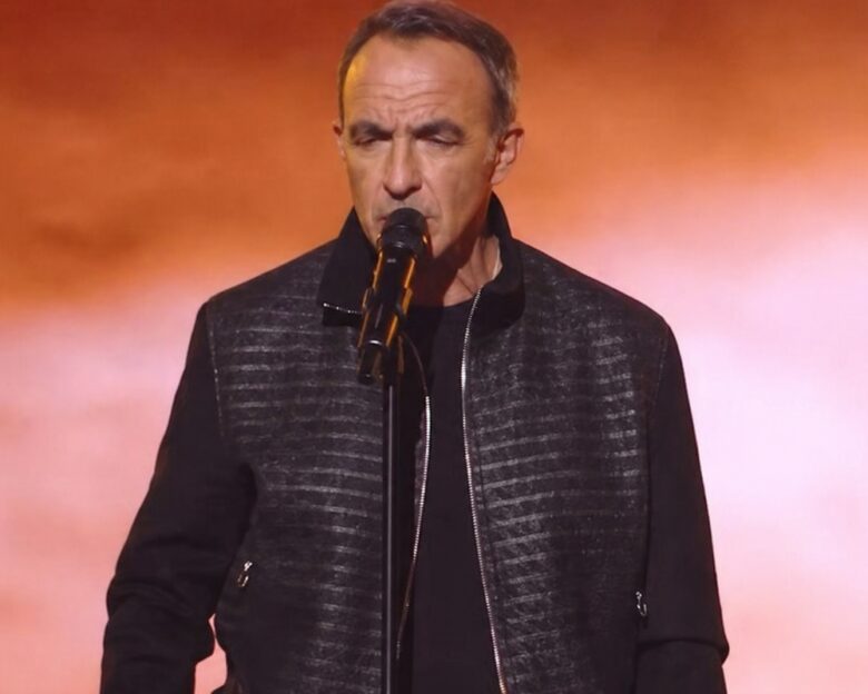 Ο Νίκος Αλιάγας τραγουδά στο γαλλικό Voice
