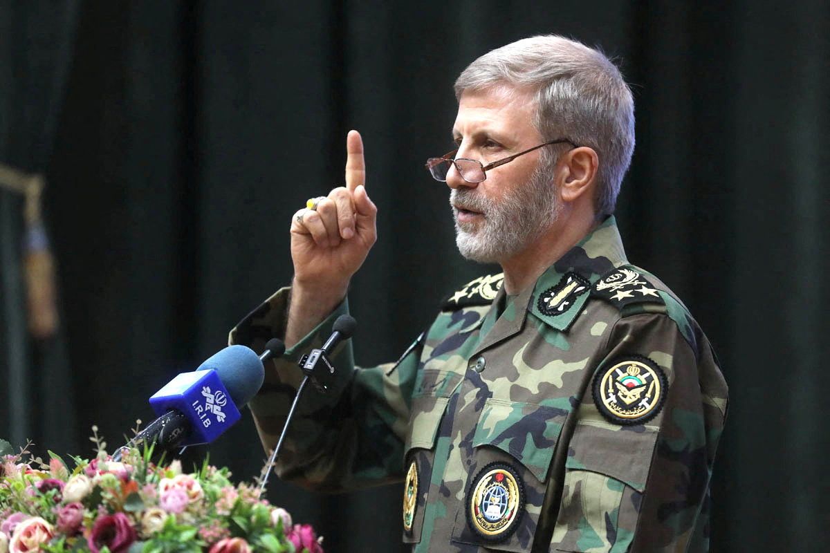 Commander-in-Chief of the Iranian Army, Amir Hatami speaks during a meeting with military academy students, in Tehran Ο αρχηγός του ιρανικού στρατού Αμίρ Χατάμι / Iranian Army/WANA (West Asia News Agency)/Handout via REUTERS