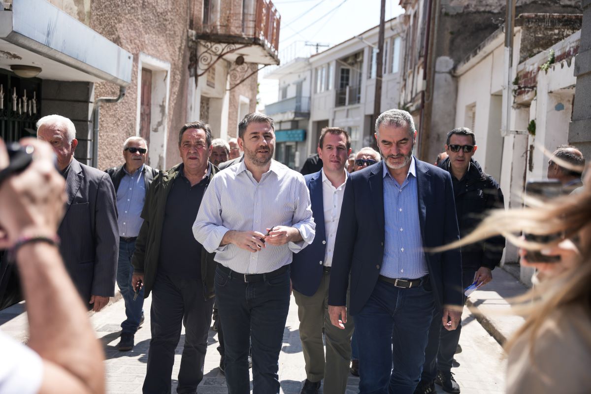 Ο Νίκος Ανδρουλάκης στη Λέσβο