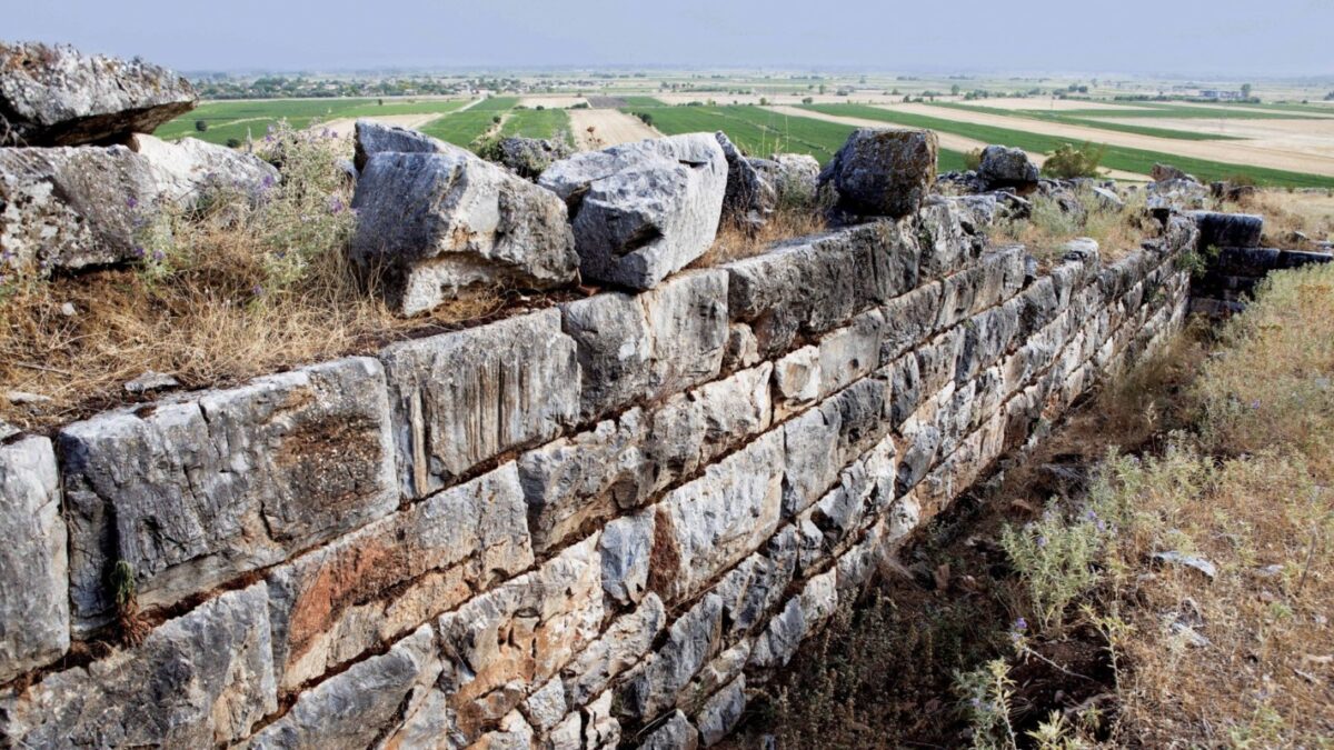 Έργα αποκατάστασης και ανάδειξης της ακρόπολης της Αρχαίας Πέλιννας