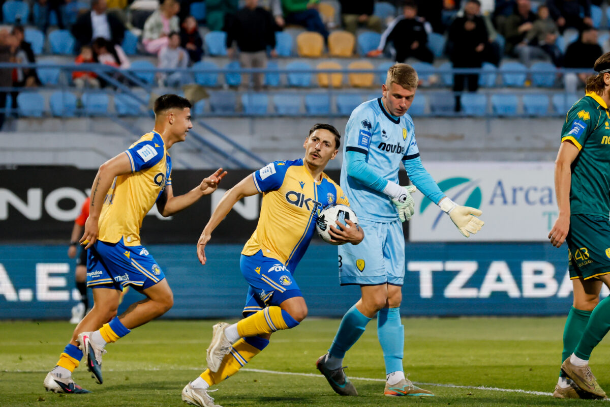 Αστέρας Τρίπολης - Παναιτωλικός 2-1: Αλμα παραμονής με ήρωα τον Παπαδόπουλο