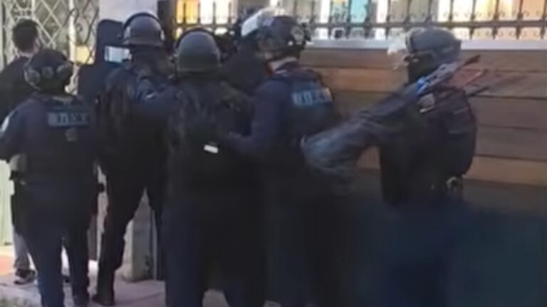 Μεγάλη αστυνομική επιχείρηση στο Μενίδι