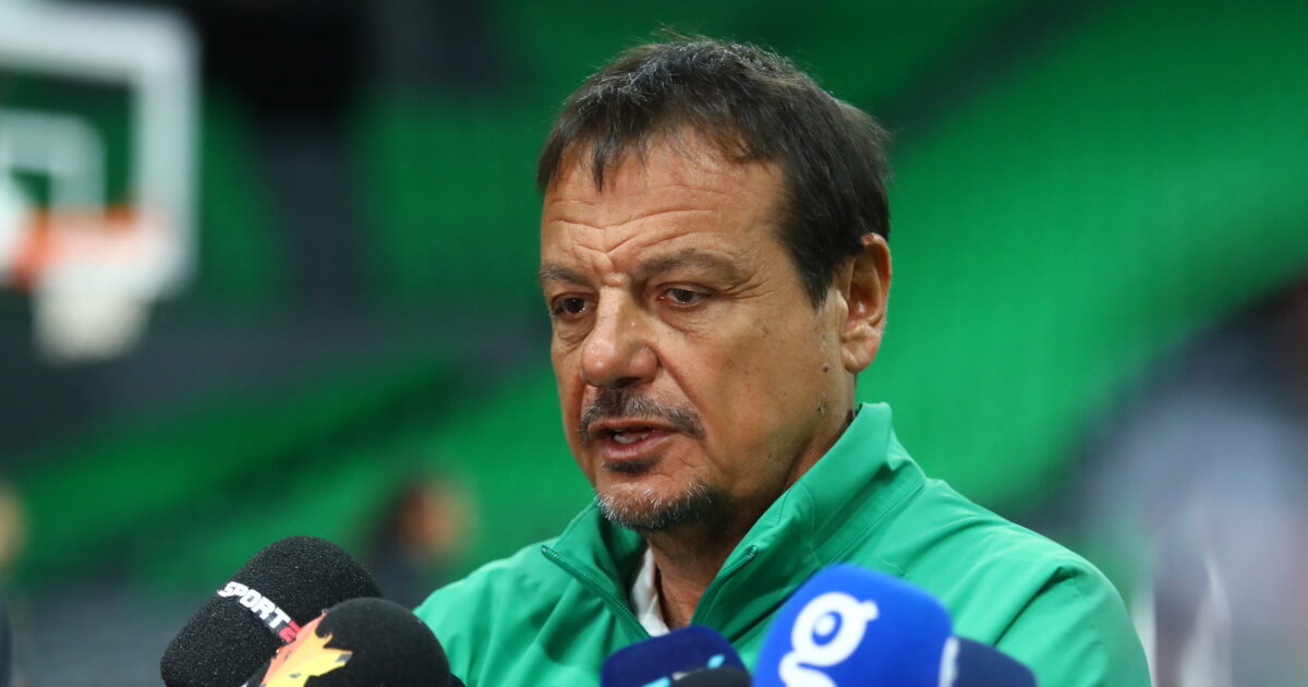 Αταμάν: «Να πολεμήσουμε για να πάμε στα playoffs, μόνο ο Ολυμπιακός έκανε σπουδαία σεζόν»
