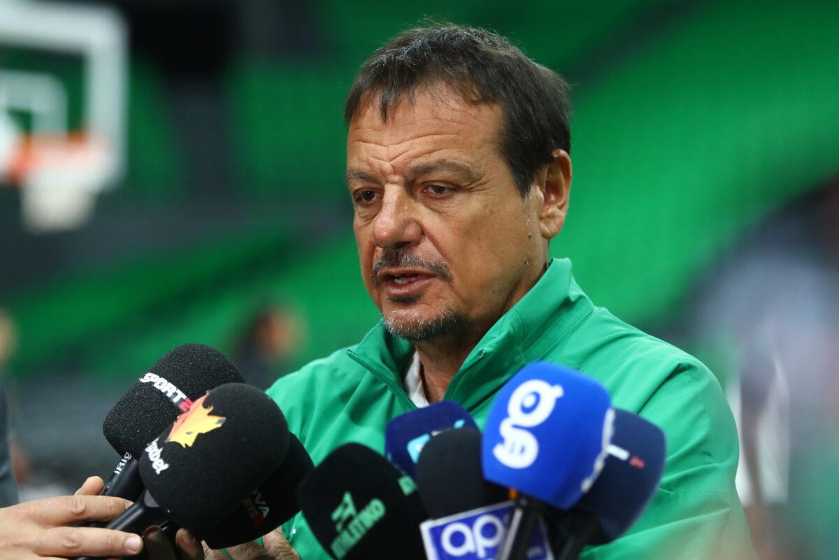 Αταμάν: «Να πολεμήσουμε για να πάμε στα playoffs, μόνο ο Ολυμπιακός έκανε σπουδαία σεζόν»