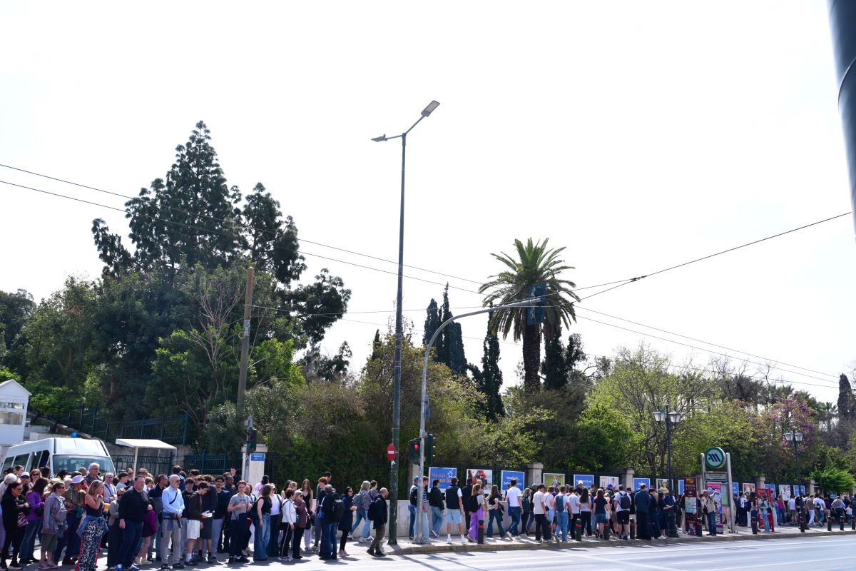 Τουρίστες στην Αθήνα ανήμερα το Πάσχα