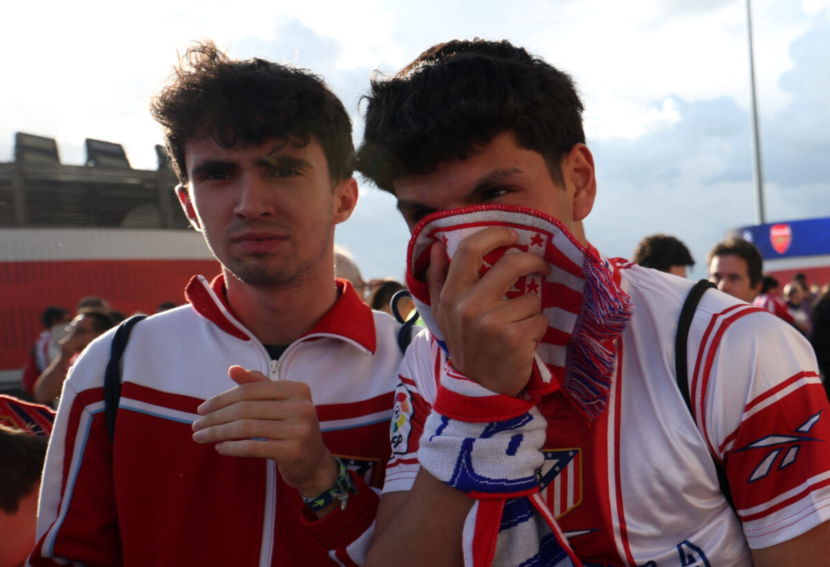 Soccer Football - UEFA Champions League - Semi Final - First Leg - Atletico Madrid v Arsenal - Riyadh Air Metropolitano, Madrid, Spain - April 29, 2026 Atletico Madrid fans outside the stadium before the match REUTERS