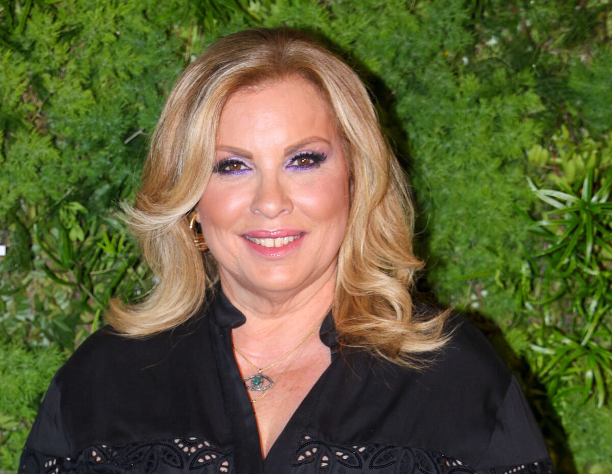 Μαίρη Αυγερινοπούλου: Η Δανάη Μπάρκα και ο Αρης Καβατζίκης είναι καλοί φίλοι και δένουνε