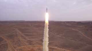 Εκτόξευση αντιαεροπορικού πυραύλου τύπου BARAK MX