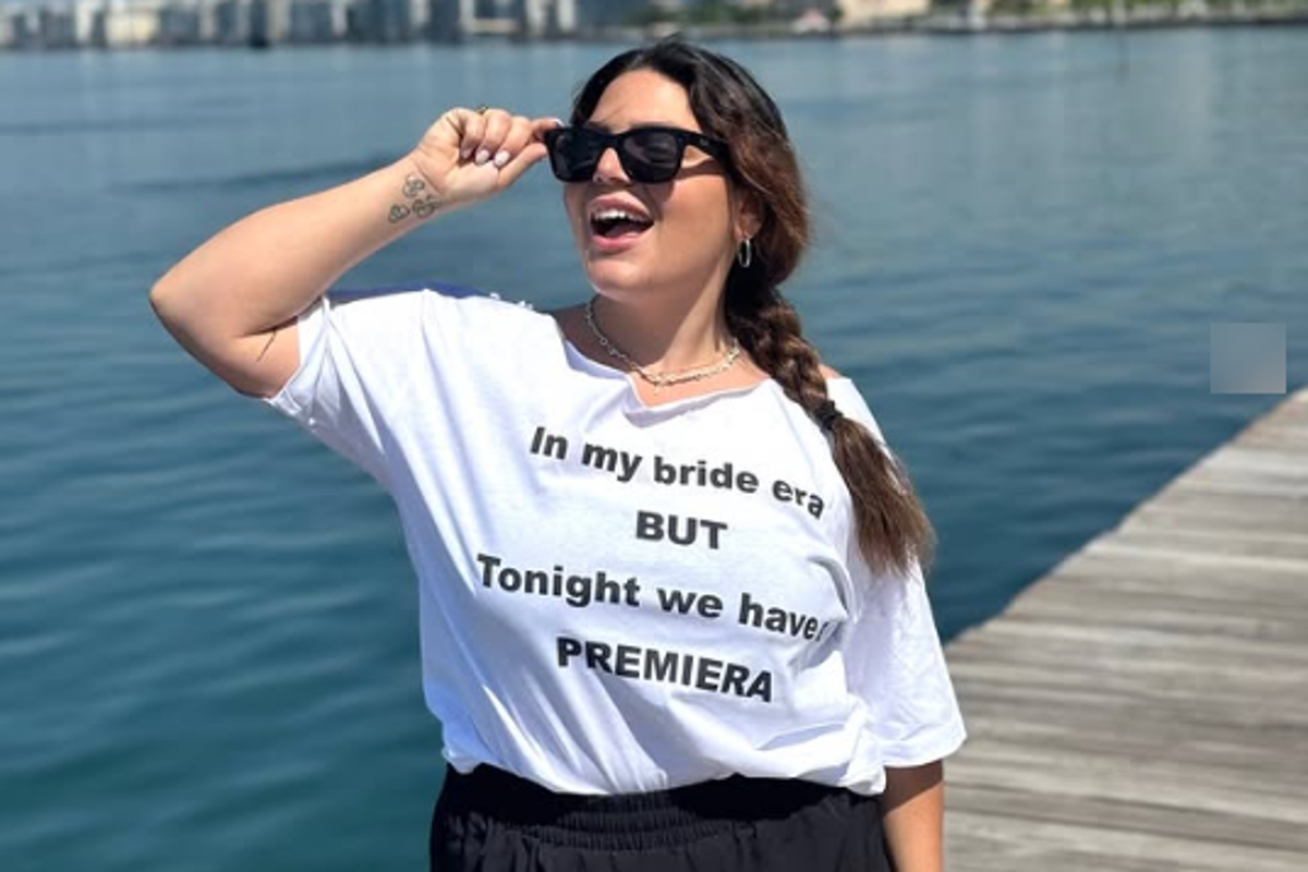 Η Δανάη Μπάρκα επιβεβαίωσε τον γάμο της με τον σύντροφό της, Φάνη Μπότση - Η ανακοίνωση με το χαρακτηριστικό μπλουζάκι