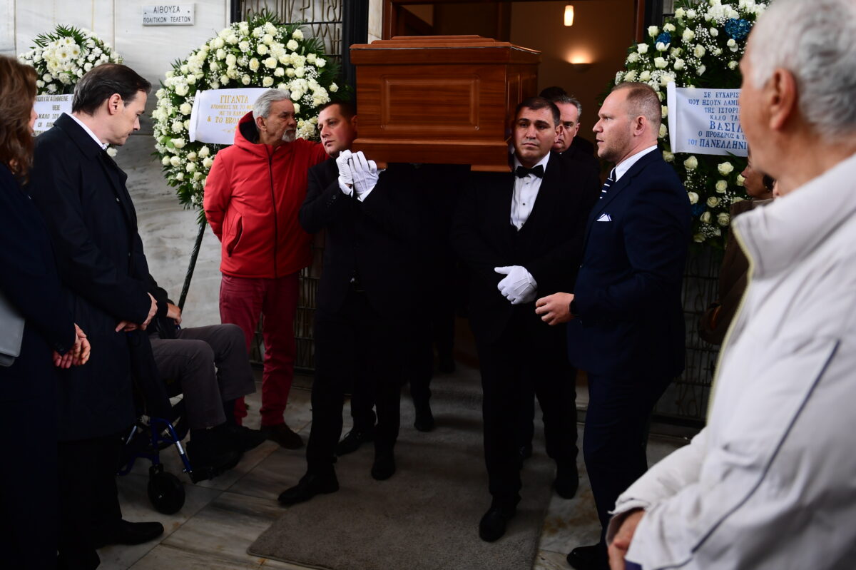 Βασίλης Γκούμας: Το τελευταίο «αντίο» στον θρύλο του ελληνικού μπάσκετ