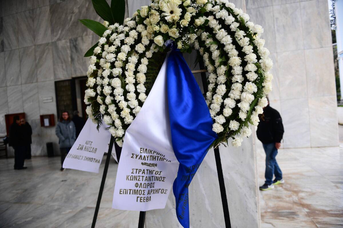 ΕΙΚΟΝΕΣ ΑΠΟ ΤΗΝ ΚΗΔΕΙΑ ΤΟΥ ΒΑΣΙΛΗ ΓΚΟΥΜΑ.(ΔΗΜΗΤΡΗΣ ΜΠΙΡΝΤΑΧΑΣ