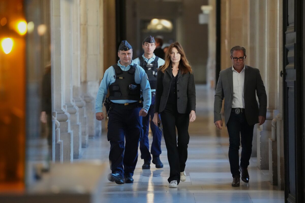 Κάρλα Μπρούνι