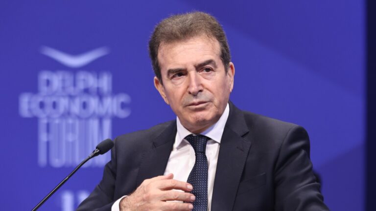 Ο Μιχάλης Χρυσοχοΐδης