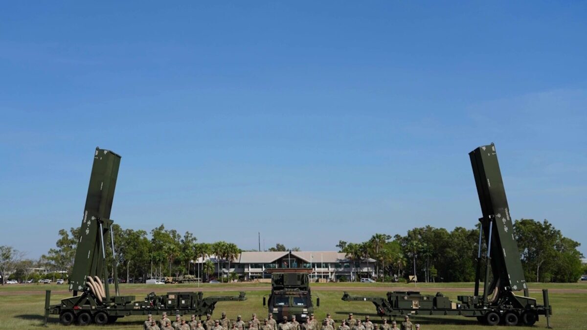 Dark Eagle: Τον υπερηχητικό πύραυλο θέλουν να χρησιμοποιήσουν οι ΗΠΑ για πλήγματα βαθιά στο έδαφος του Ιράν