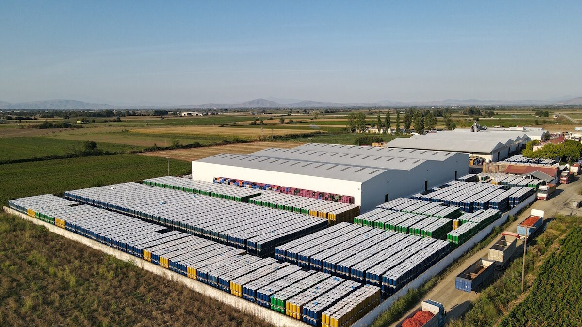 H βιομηχανία μεταποίησης ντομάτας Damavand