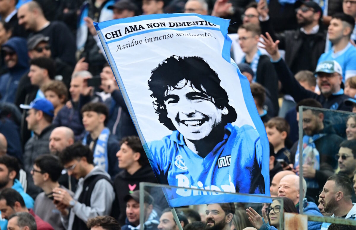 Μαραντόνα: Σοκαριστικές λεπτομέρειες για τη σορό του Αργεντινού, το 17λεπτο video και τα δάκρυα της κόρης του στη δίκη