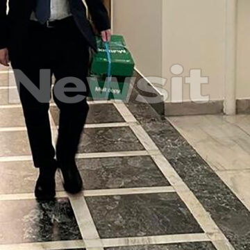 ΟΠΕΚΕΠΕ: Ο Χρήστος Μπουκώρος με την δικογραφία ανα χείρας – Η βοήθεια σε ένα νέο ζευγάρι αγροτών τον έβαλε στη λίστα της ευρωπαϊκής εισαγγελίας