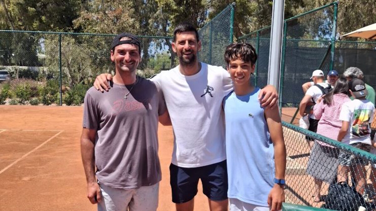 Ο Τζόκοβιτς και ο Παγώνης