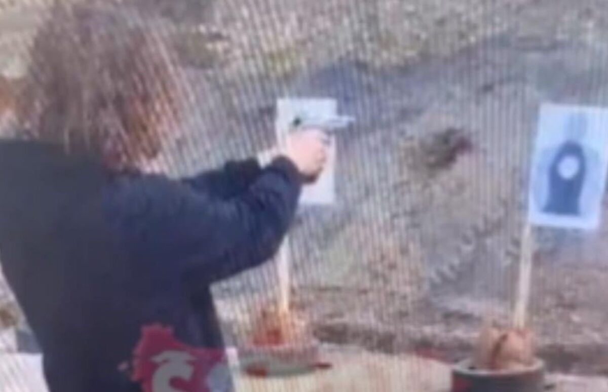 Ο δράστης του μακελειού στην Τουρκία κάνει σκοποβολή