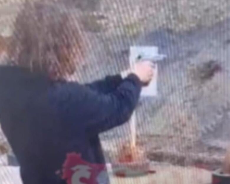 Ο δράστης του μακελειού στην Τουρκία κάνει σκοποβολή