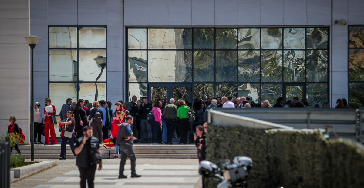 Δικαστικοί υπάλληλοι για την επίθεση στο Εφετείο: Διακοπή εργασιών την Τετάρτη και συγκέντρωση διαμαρτυρίας - «Δεν είμαστε αναλώσιμοι»