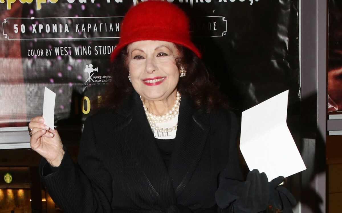 Η Ελένη Ανουσάκη για το πρόβλημα υγείας της: Δύο μέρες έμεινα συνδεδεμένη με μηχανήματα