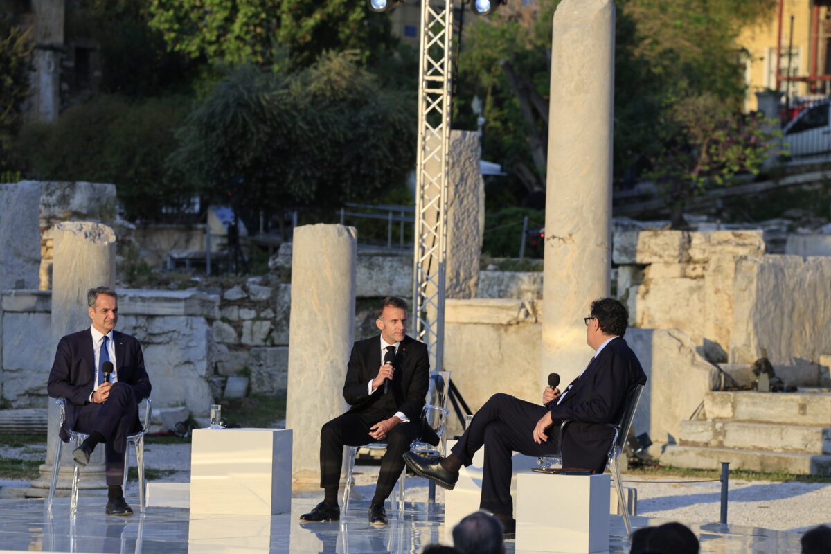 Live η συζήτηση Μακρόν και Μητσοτάκη στη Ρωμαϊκή Αγορά: «Η Ευρώπη δεν κινείται πάντοτε με την προσδοκώμενη ταχύτητα»