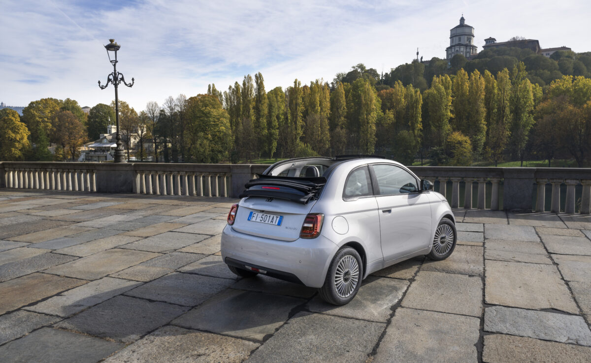 fiat-500-hybrid-cabrio