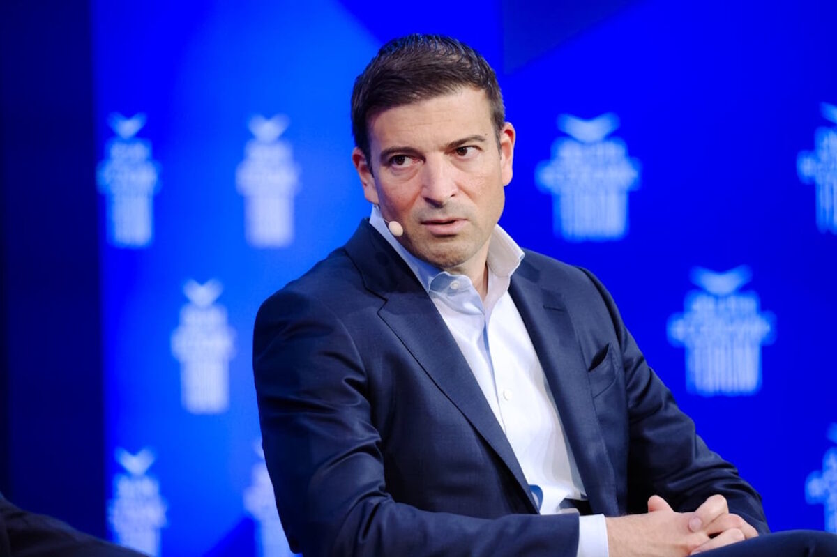 Το CVC προαναγγέλλει μεγαλύτερες επενδύσεις στην Ελλάδα - Τι είπε ο Αλεξ Φωτακίδης για την ΑΜΚ της ΔΕΗ