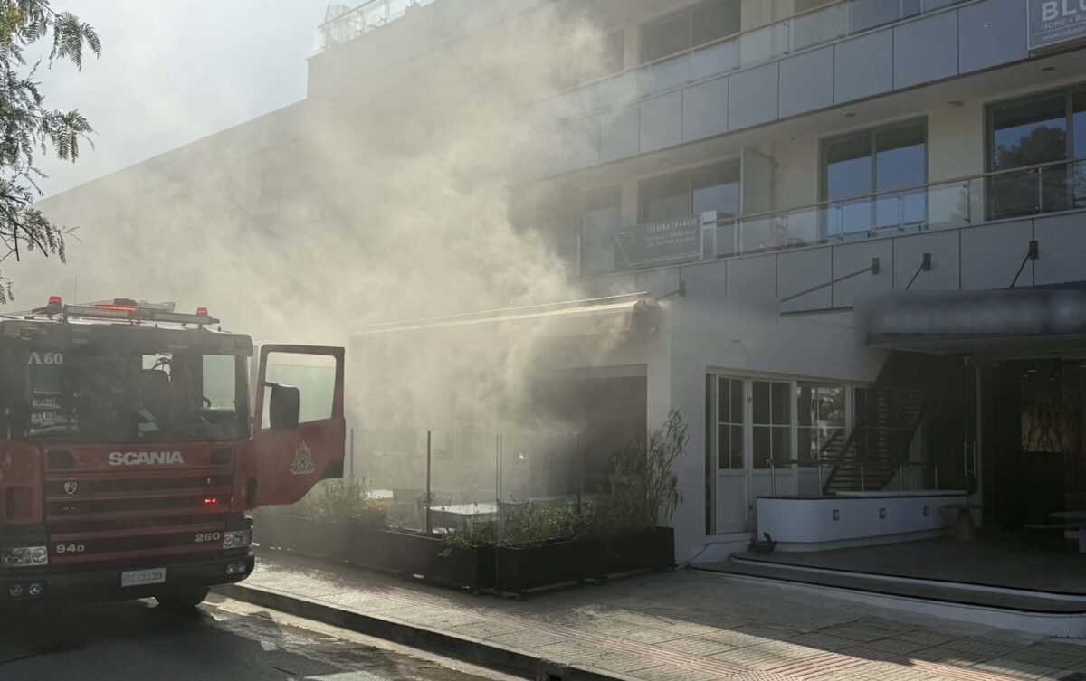 Φωτιά σε εστιατόριο στη Γλυφάδα