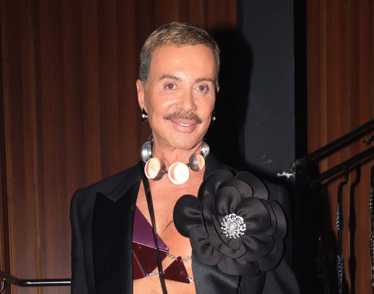 Λάκης Γαβαλάς